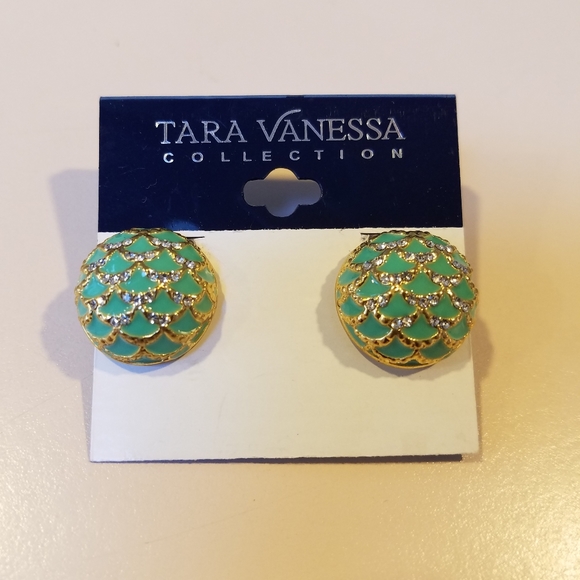 Tara Vanessa earrings - Picture 1 of 3